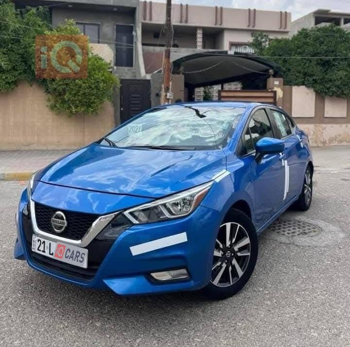 نيسان فيرسا